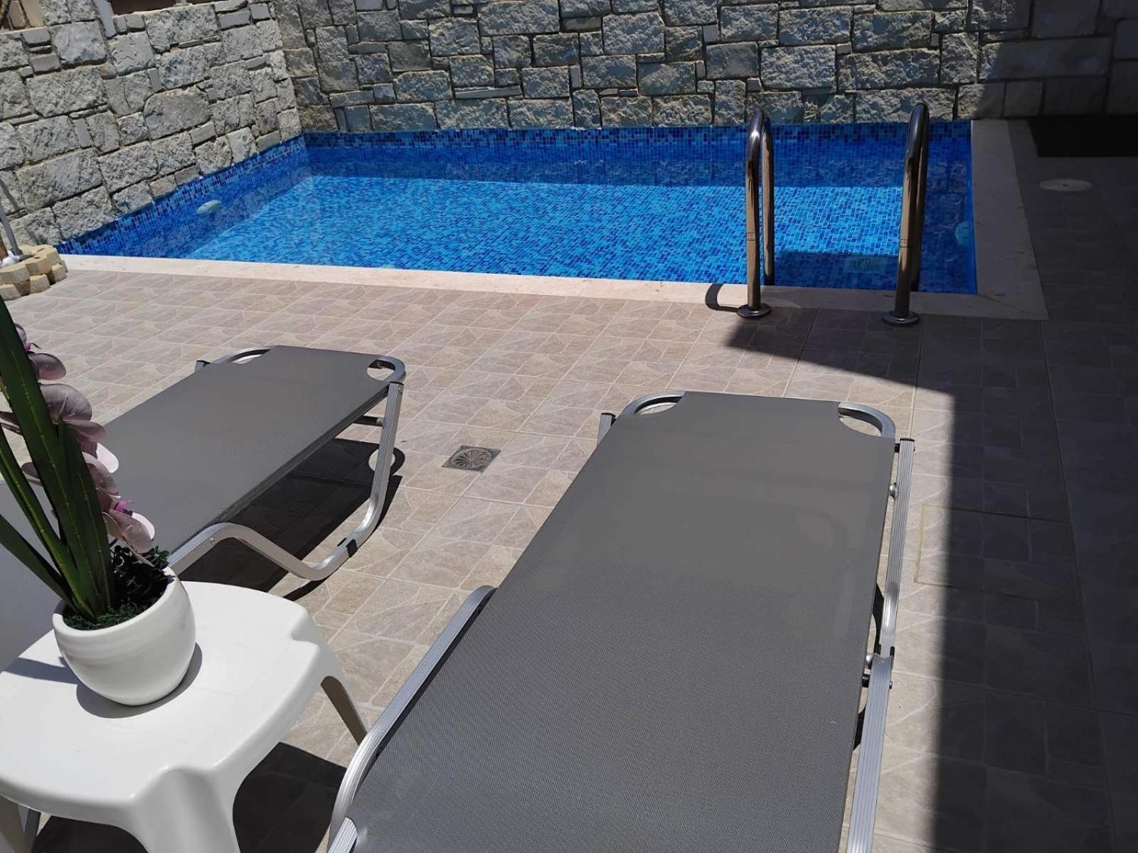 “Theeporto” Maisonette With Pool Gouves Extérieur photo